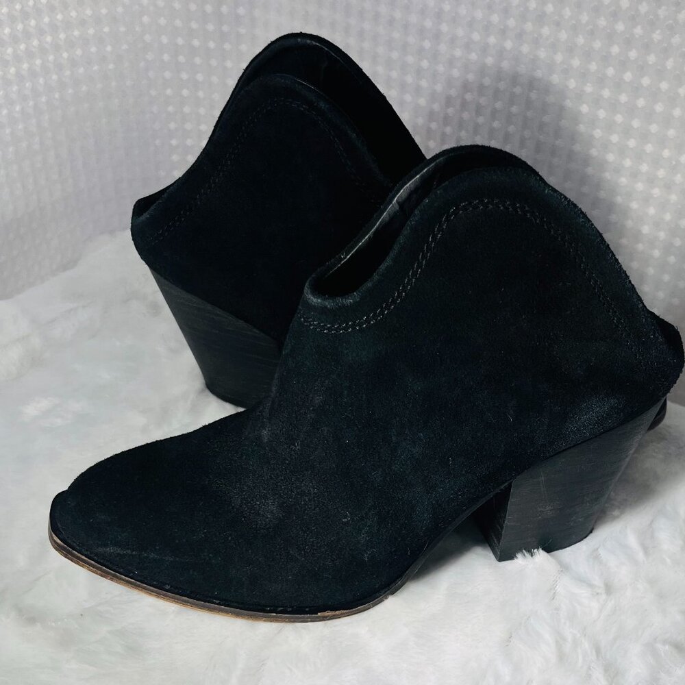 Chinese Laundry Kelso Split Suede Booties. Black size 7 - Picture 6 of 8